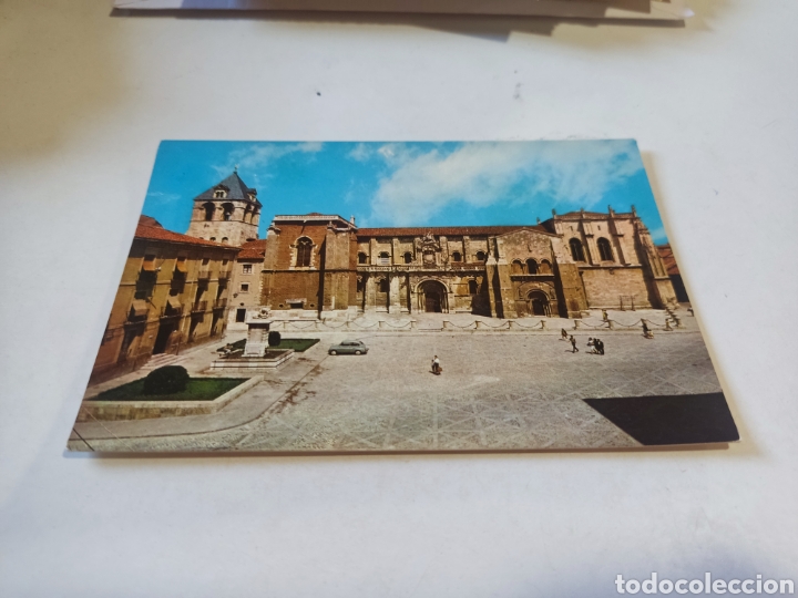 Postales: Postal Le&oacute;n, bas&iacute;lica - Foto 1
