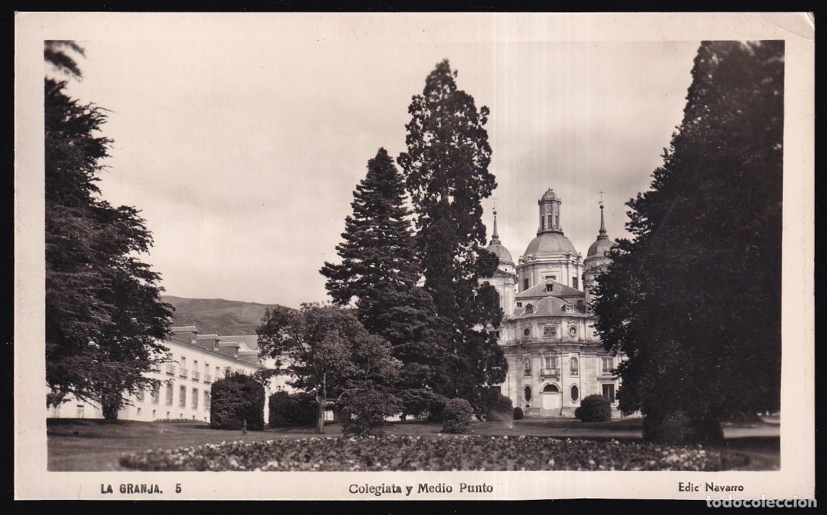 Postales: La Granja. *Colegiata y Medio Punto* Nueva.