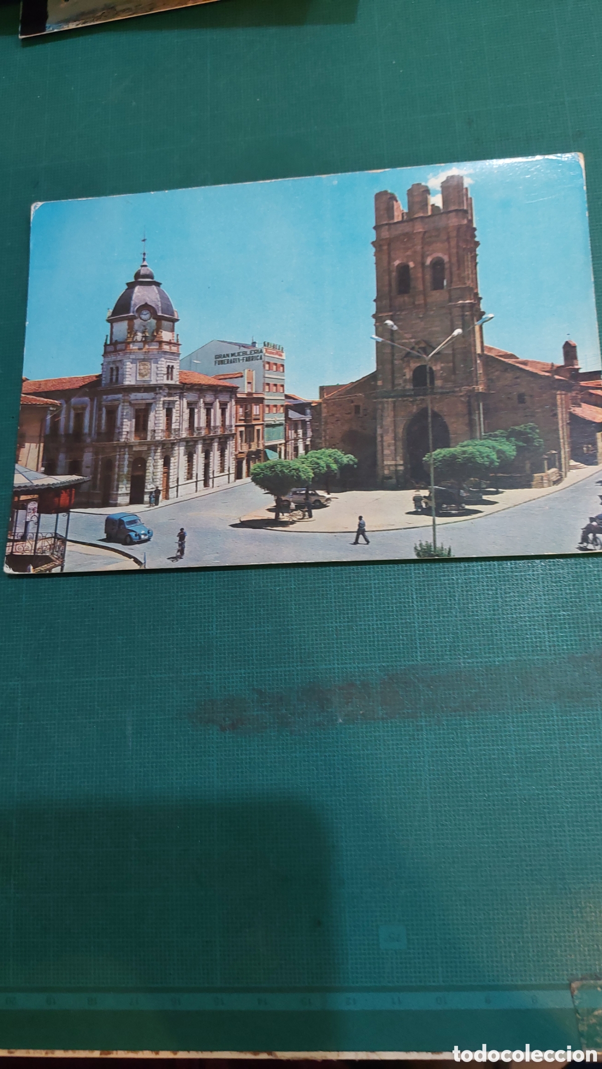 Postales: 1965 la ba&ntilde;era le&oacute;n - Foto 1