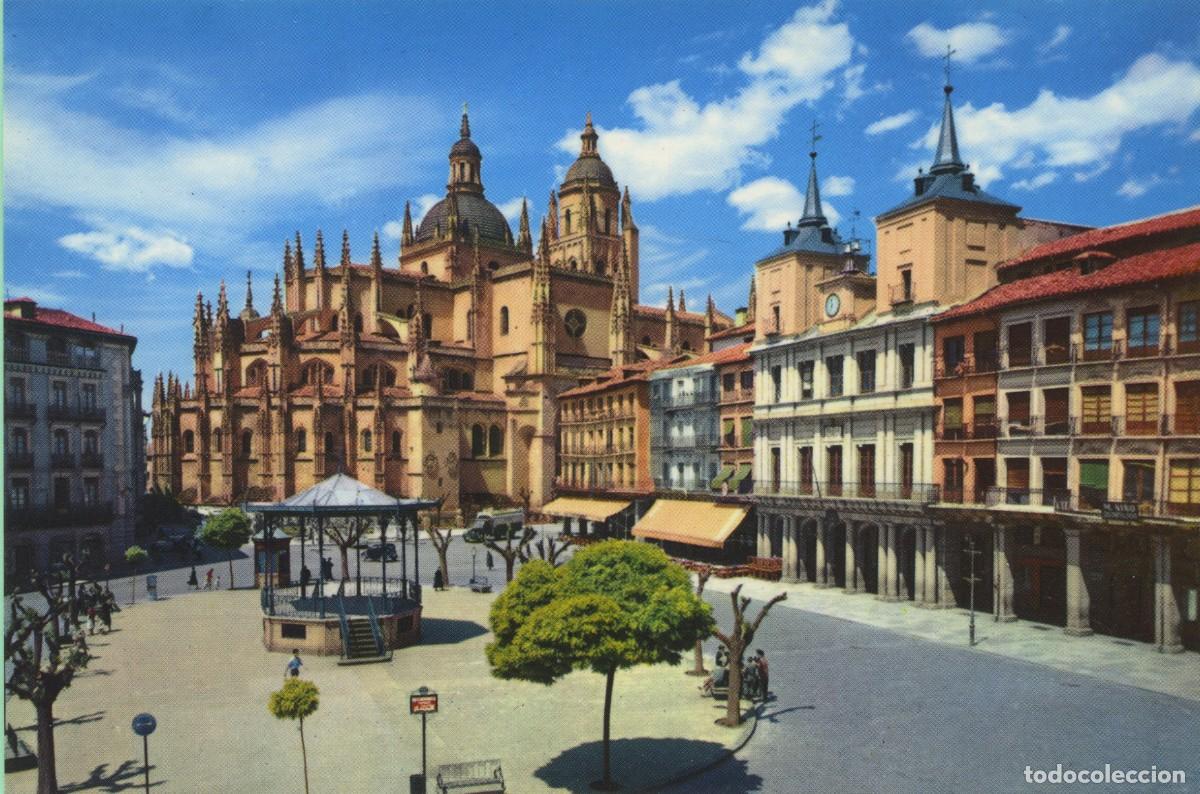 Postcards: N&ordm; 2-SEGOVIA. Plaza del General Franco. Sin circular. ED. JOS&Eacute; LUIS GONZ&Aacute;LEZ MANSINO.