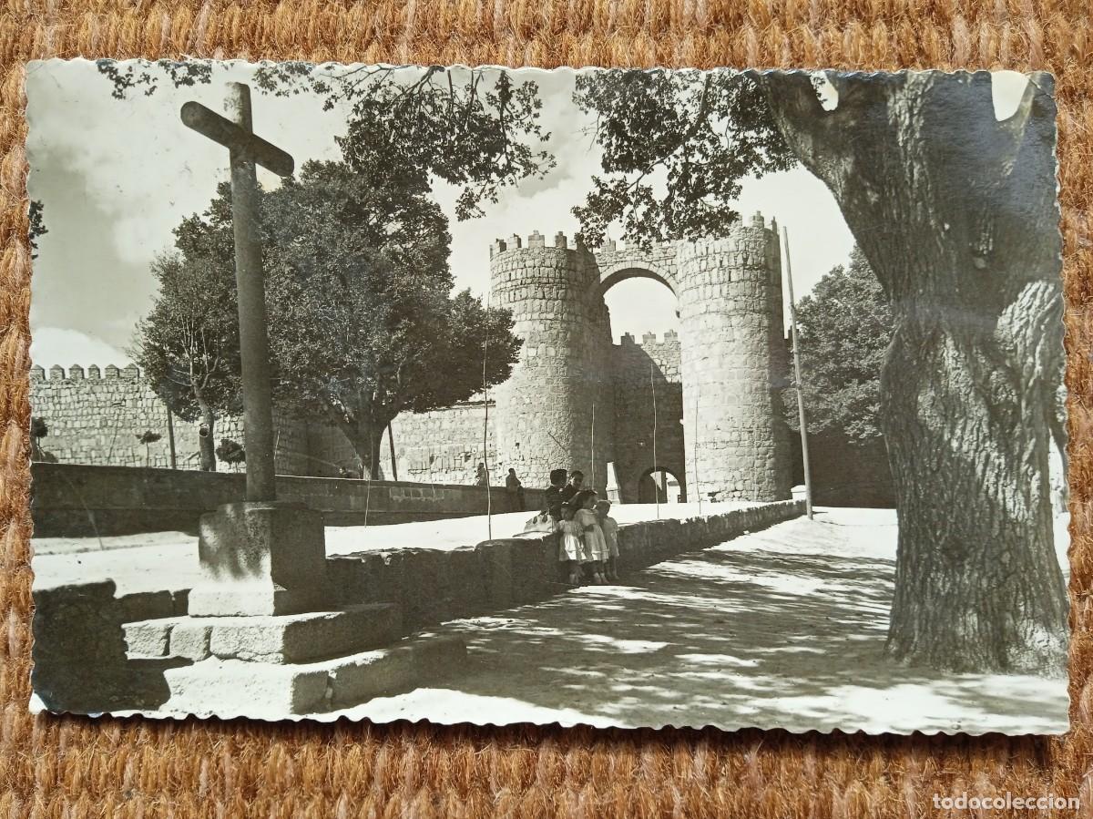 Cartes Postales: AVILA - PUERTA DE SAN VICENTE - GARCIA GARRABELLA