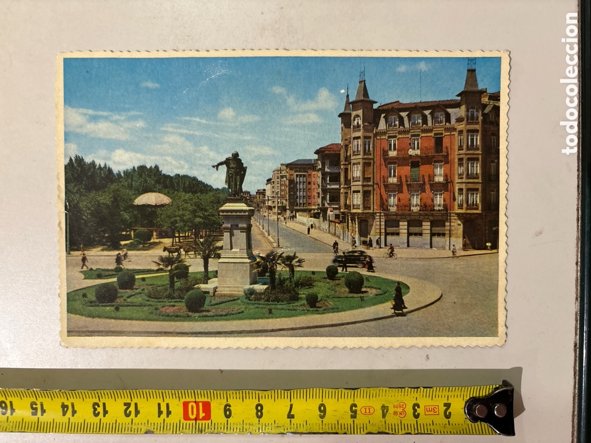 Postkarten: POSTAL. LEON. GLORIETA GUZM&Aacute;N EL BUENO Y AVDA. CONDES DE SAGASTA.