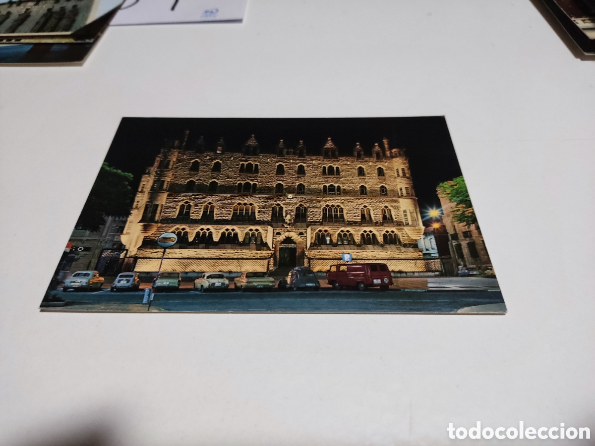 Postales: Postal Le&oacute;n edificio Caja de Ahorros y Monte de Piedad - Foto 1