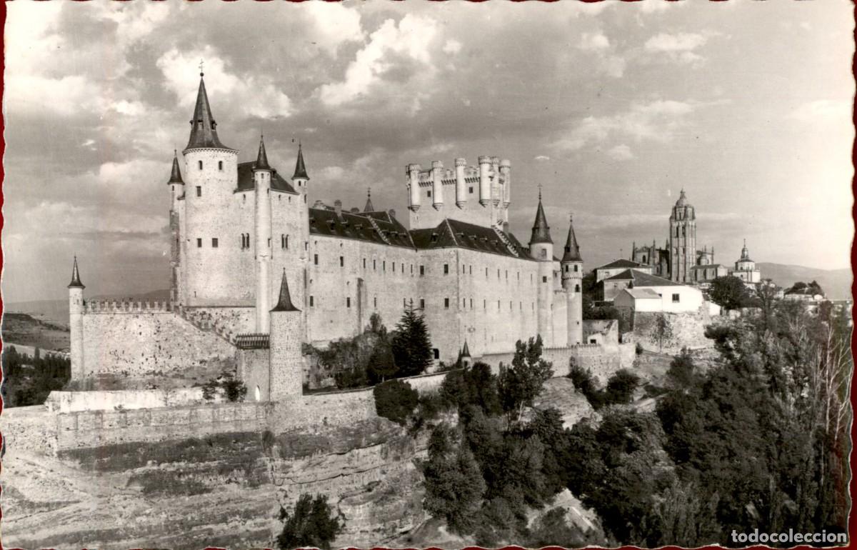 Postales: Segovia - El Alcazar y la catedral - Foto 1