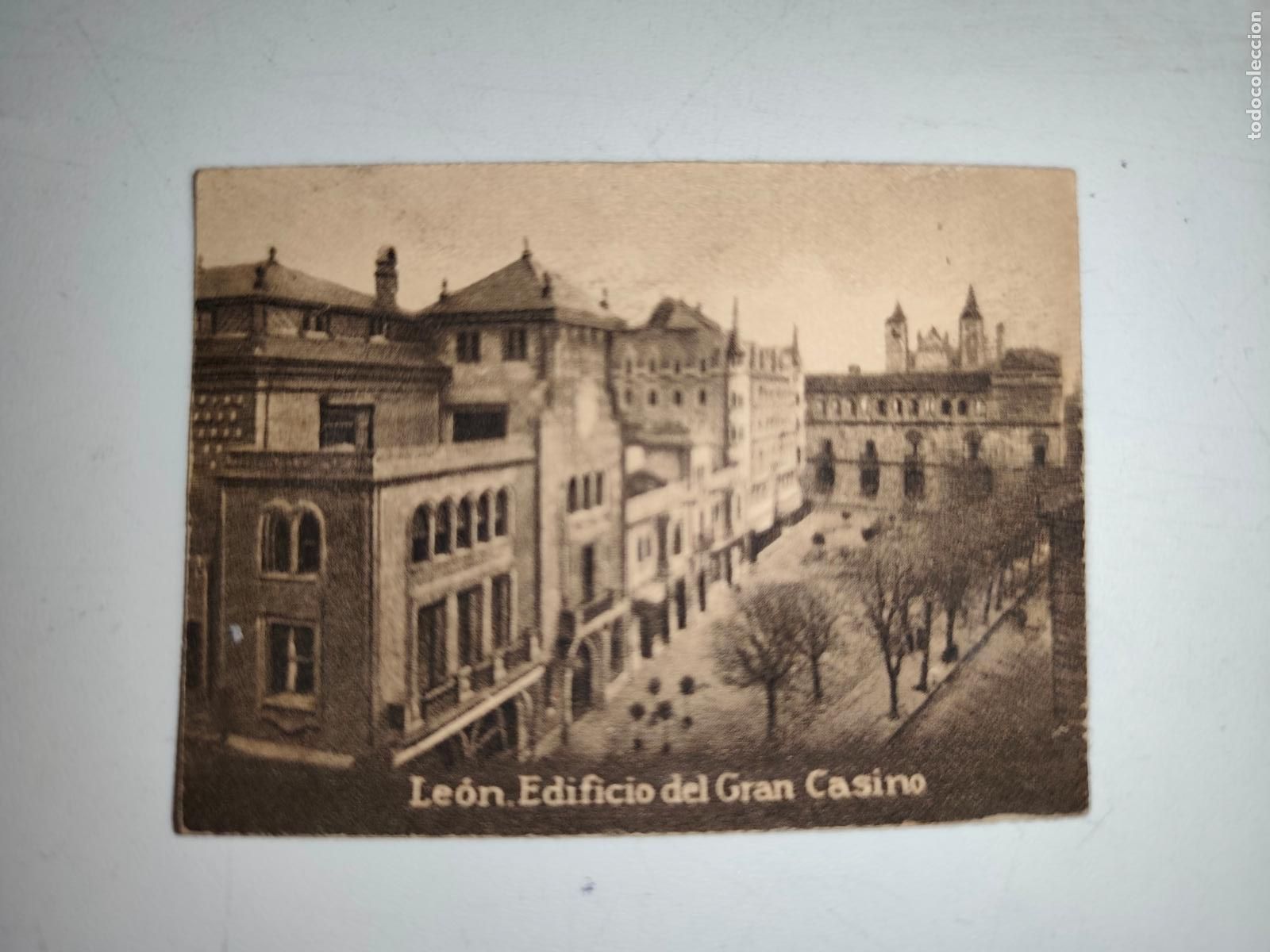 Postales: POSTAL ORIGINAL DECADA DE LOS A&Ntilde;OS 30. LEON, EDIFICIO DEL GRAN CASINO. LEER - Foto 1