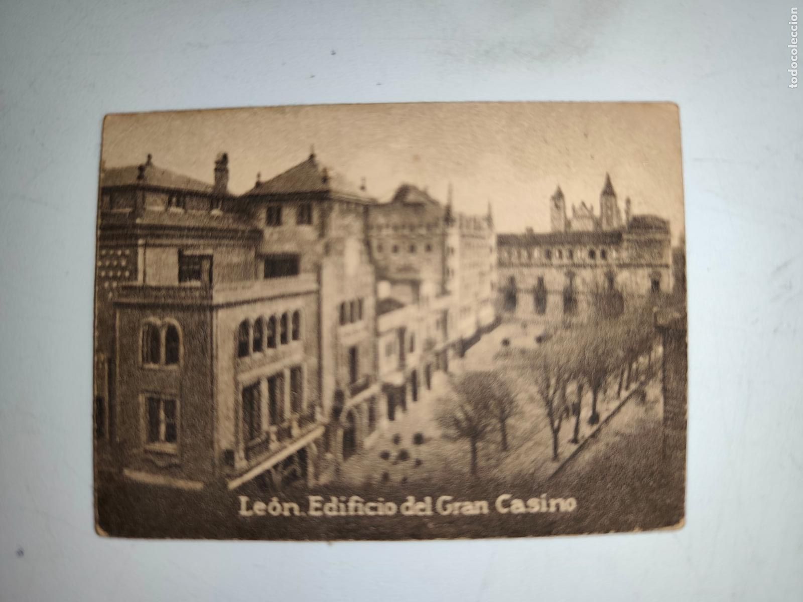 Postales: POSTAL ORIGINAL DECADA DE LOS A&Ntilde;OS 30. LEON, EDIFICIO DEL GRAN CASINO. LEER - Foto 1