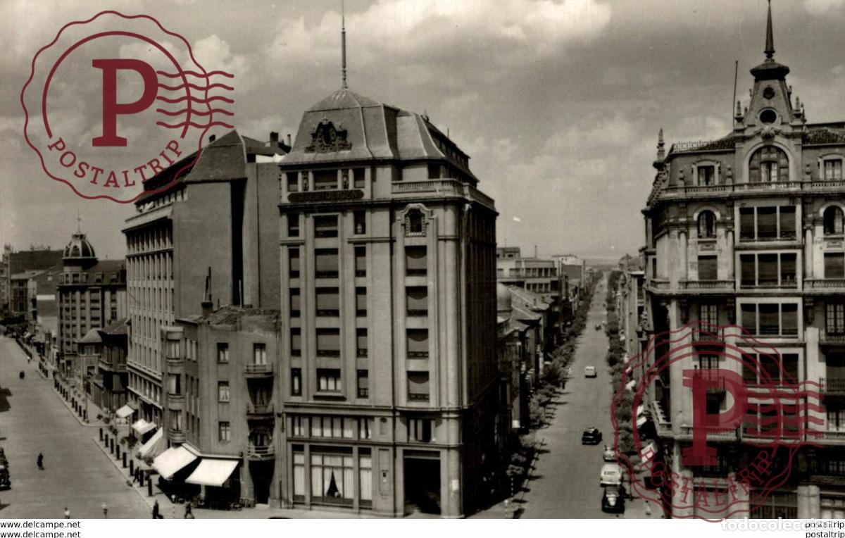 Postales: LE&Oacute;N - AVENIDA DEL PADRE ISLA - Foto 1