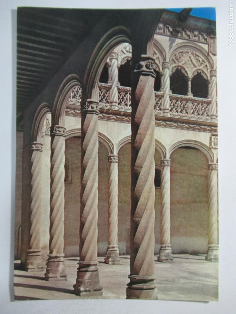 Postales: Valladolid - Museo N. Escultura. Patio del Colegio de San Gregorio. Columnas - S/C