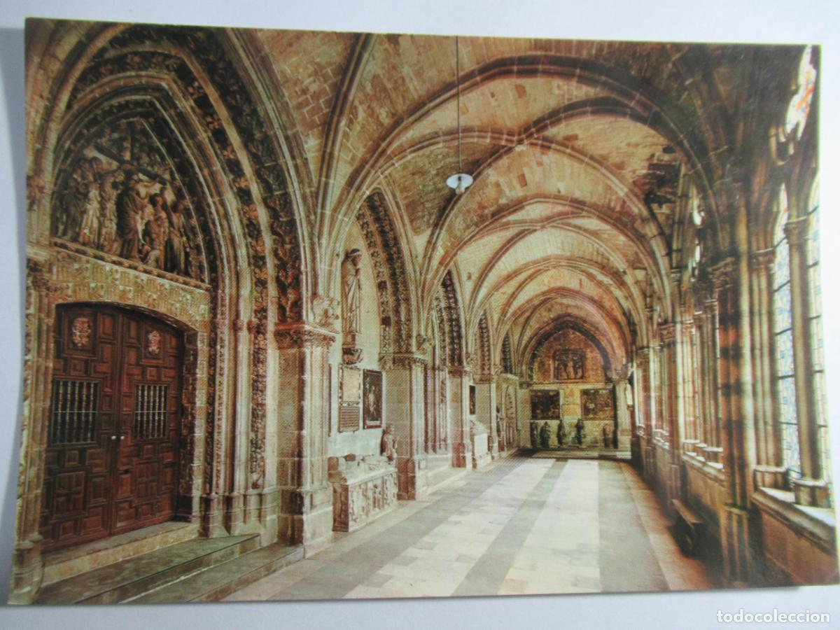 Postales: Burgos - Catedral. Claustros y puerta de la Capilla de Santa Catalina - S/C