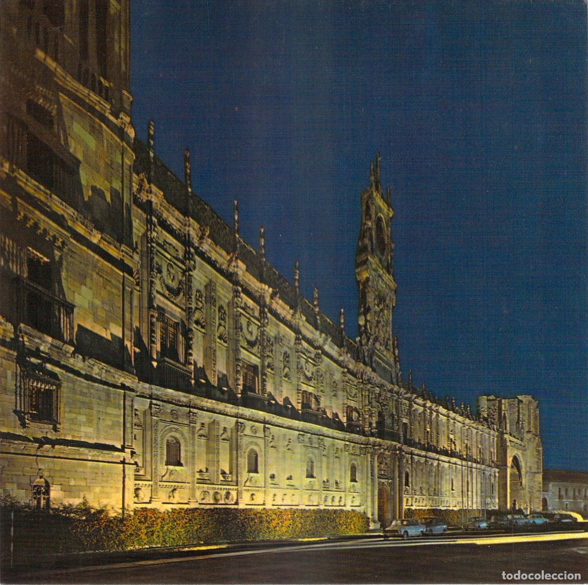 Postales: Postal Hostal San Marcos Le&oacute;n Fachada Principal Nocturna