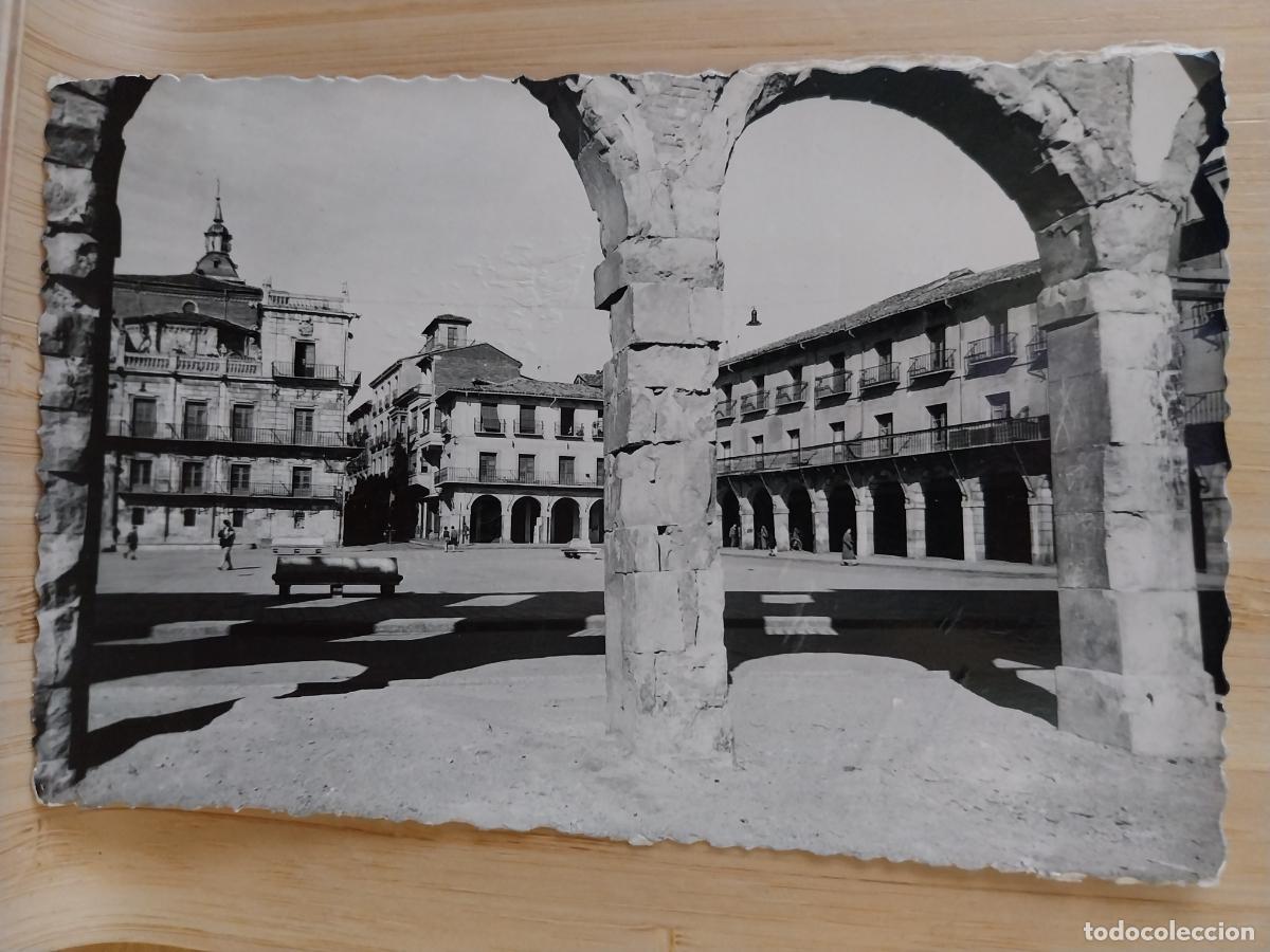 Postales: LEON PLAZA MAYOR ED AISA 222 SC ORIGINAL BN MUY ANIMADA