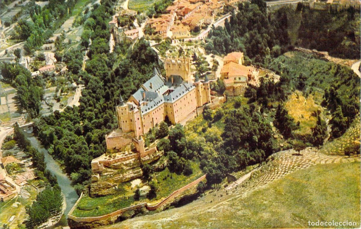 Postales: Postal del Alc&aacute;zar de Segovia - Vista A&eacute;rea - Iberia L&iacute;neas A&eacute;reas