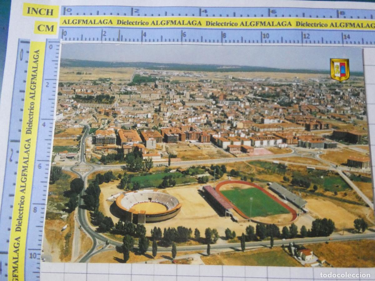 Postales: POSTAL DE &Aacute;VILA. A&Ntilde;O 1989. ESTADIO CAMPO DE F&Uacute;TBOL ADOLFO SU&Aacute;REZ Y PLAZA DE TOROS 104 ESCUDO O. 1412