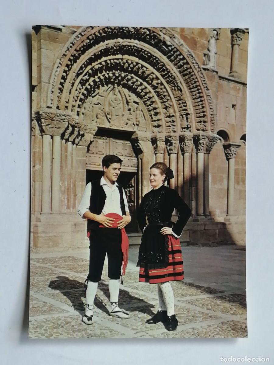 Postales: POSTAL 18329 NUEVA-VISTABELLA 22 SORIA PAREJA TIPICA - FOLKLORE VESTIDO