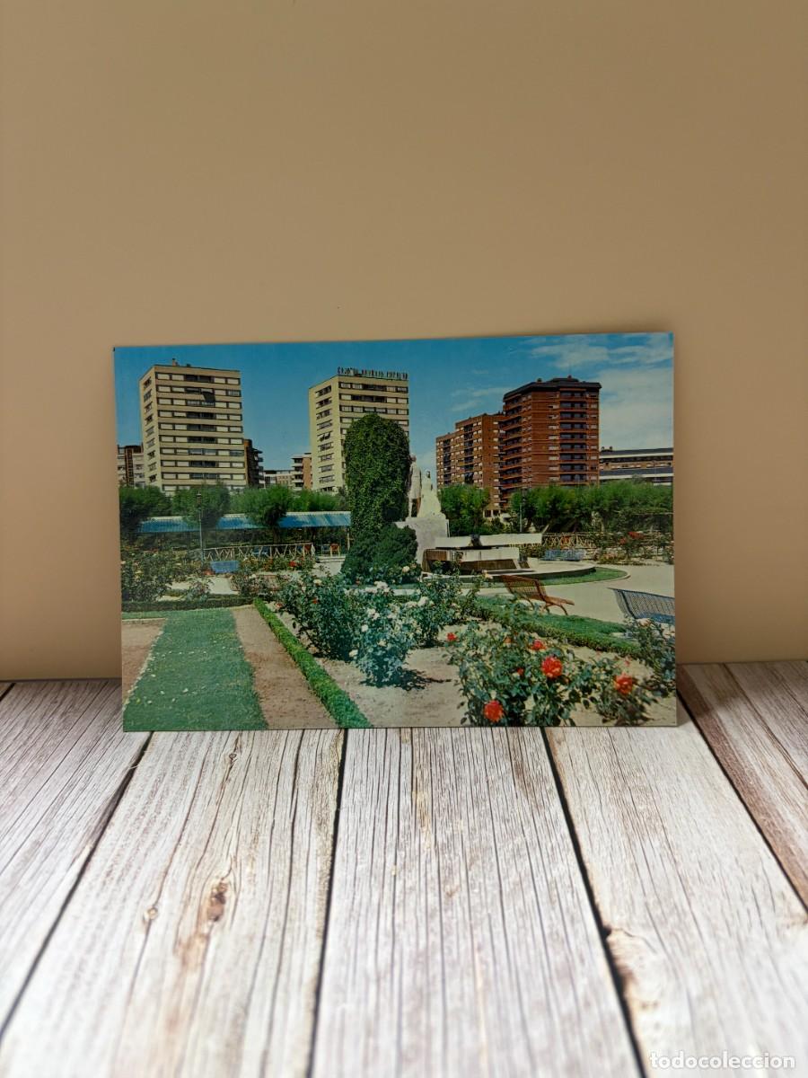 Postales: TARJETA POSTAL. VALLADOLID. 108.- PARQUE ISABEL LA CATOLICA. ROSALEDA. EDICIONES ARRIBAS