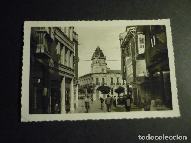 Postales: LA BA&Ntilde;EZA LEON CALLE GENERAL FRANCO AL FONDO AYUNTAMIENTO