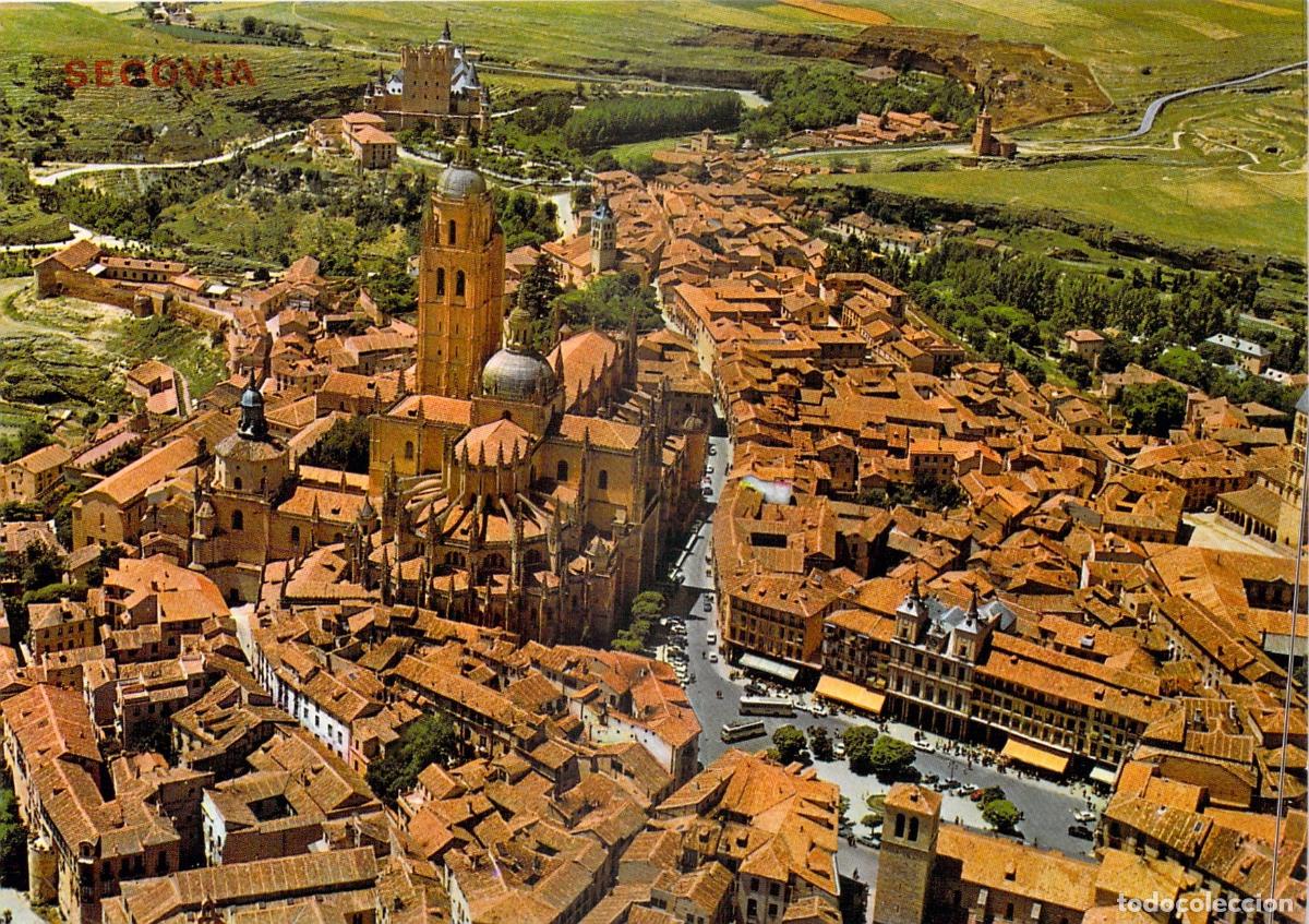 Postales: Postal Vista A&eacute;rea de Segovia y su Catedral