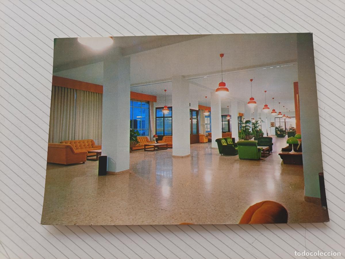 Postales: Le&oacute;n. Residencia del pensionista de la Seguridad Social. Publicidad Kiosco Alonso