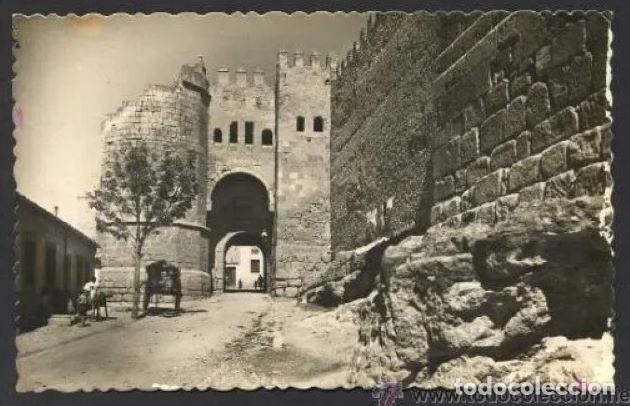 Postales: Segovia. *Arco de San Andr&eacute;s* Ed. G. Garrabella n&ordm; 47. Nueva.