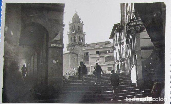 Postcards: PONFERRADA. ESCALINATA MATEO GARZA. EDICIONES M. ARRIBAS.