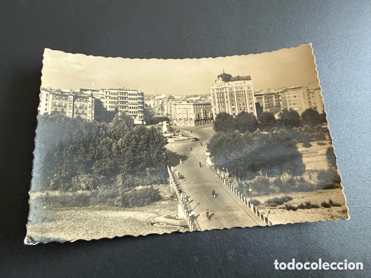 Postales: Postal. LEON. Puente de la Estaci&oacute;n y Glorieta de Guzm&aacute;n el Bueno