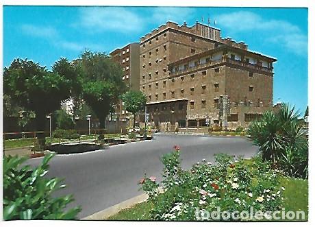 Postales: AVDA. DE PORTUGAL / PORTUGAL AVENUE.- PONFERRADA - LEON