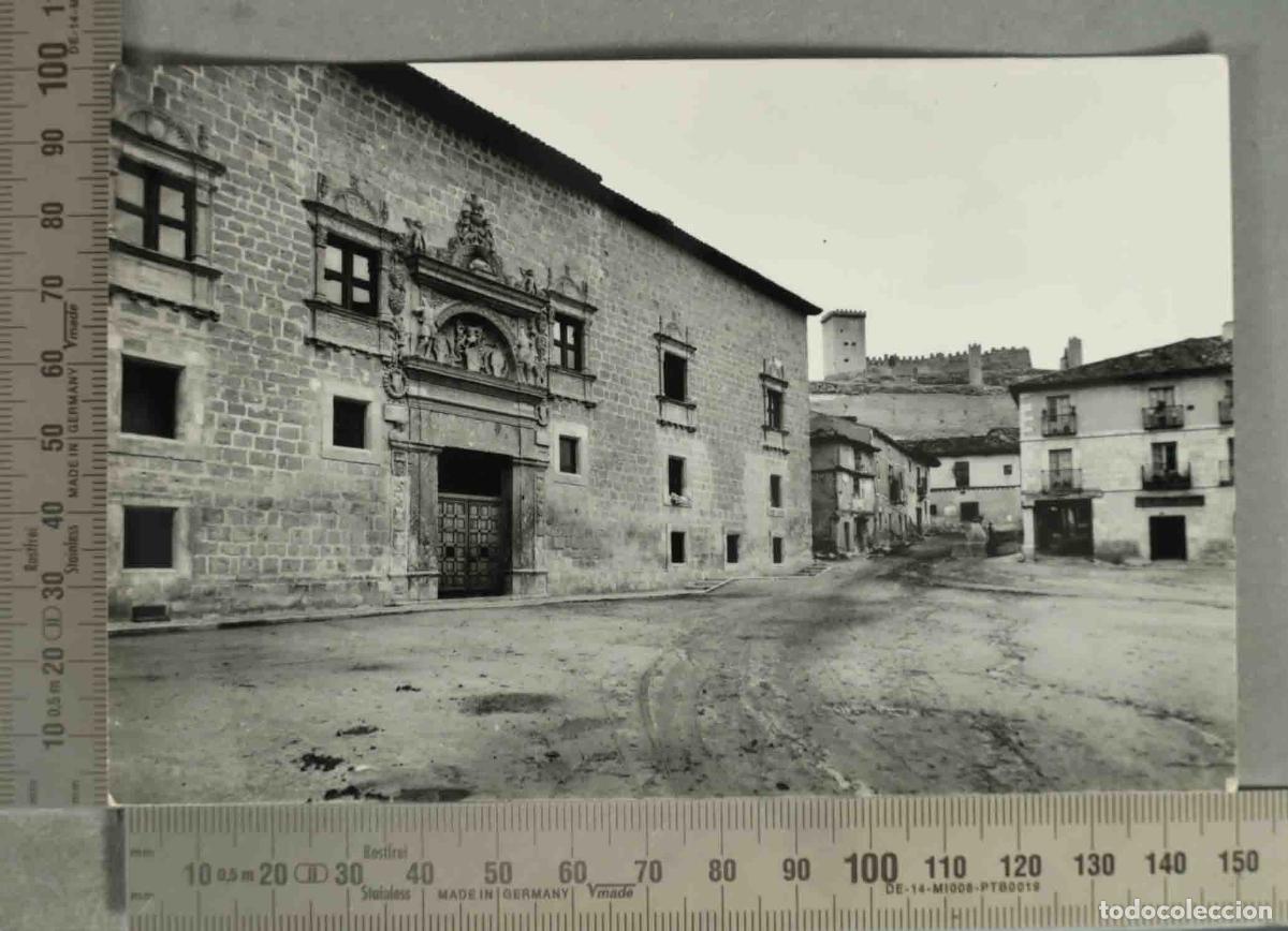 Postales: POSTAL. PE&Ntilde;ARANDA DE DUERO. FACHADA DE PALACIO Y CASTILLO