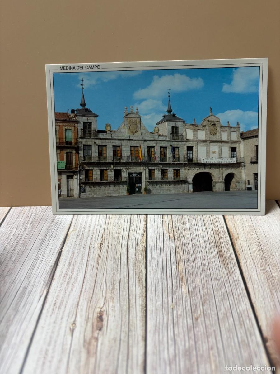 Postales: TARJETA POSTAL. VALLADOLID. 32.- AYTO. Y ANTIGUA CASA DEL CABILDO COLEGIAL. EDICIONES ARRIBAS