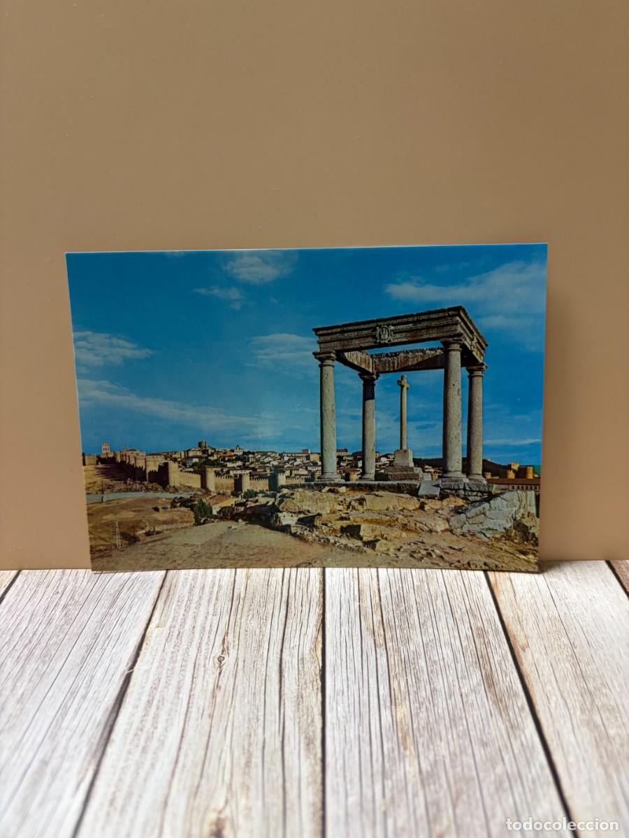 Postales: TARJETA POSTAL. &Aacute;VILA. 2045.- VISTA GENERAL DESDE LOS CUATRO POSTES. EDICIONES ARRIBAS