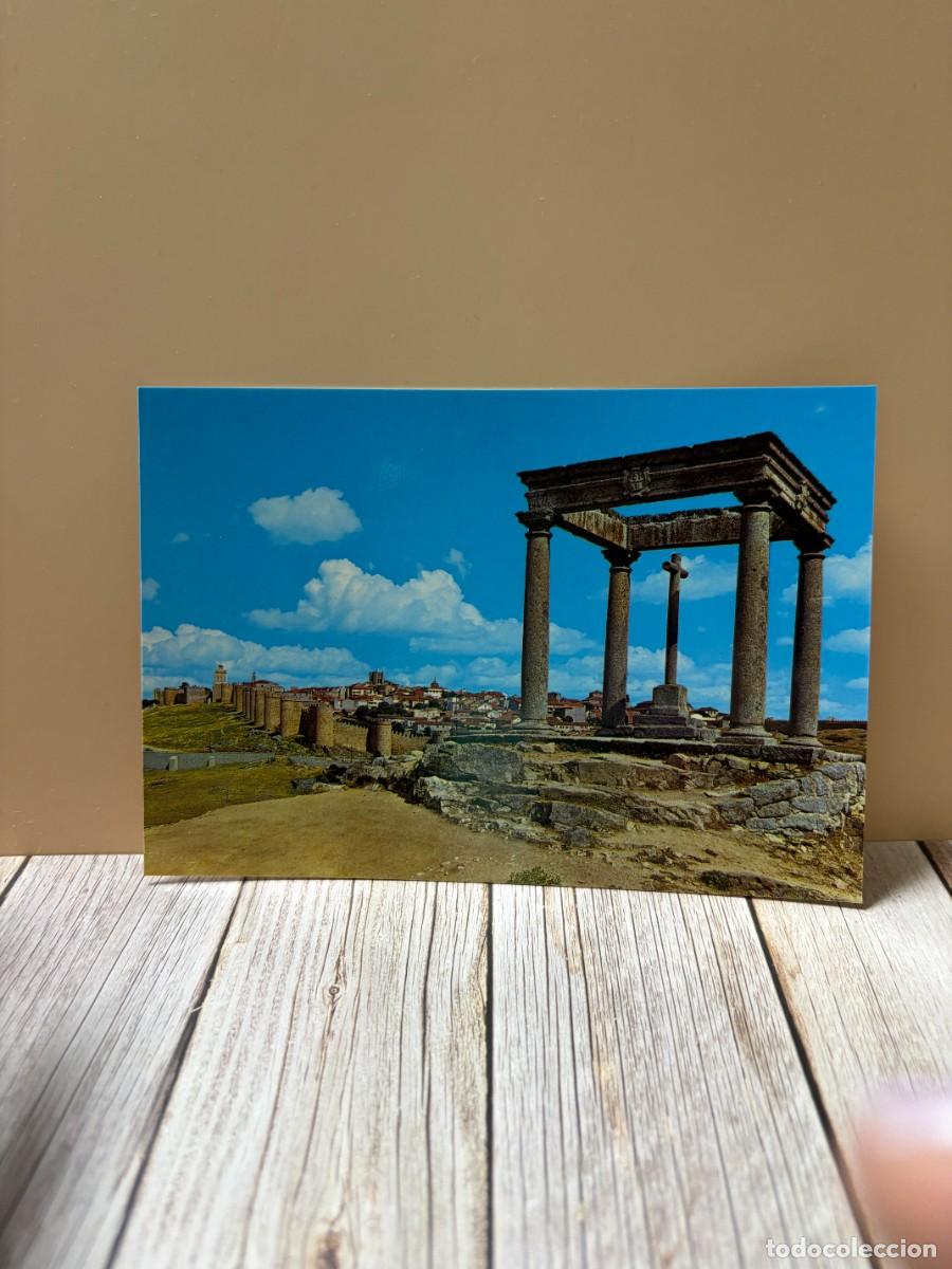 Postales: TARJETA POSTAL. &Aacute;VILA. 2045.- VISTA GENERAL DESDE LOS CUATRO POSTES. EDICIONES ARRIBAS