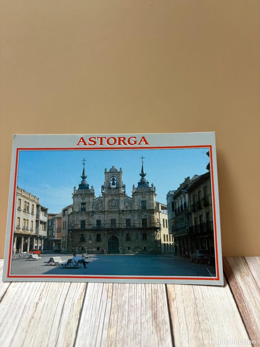 Postales: TARJETA POSTAL. LE&Oacute;N. 31.- AYUNTAMIENTO. ESCENA. EDICIONES ARRIBAS