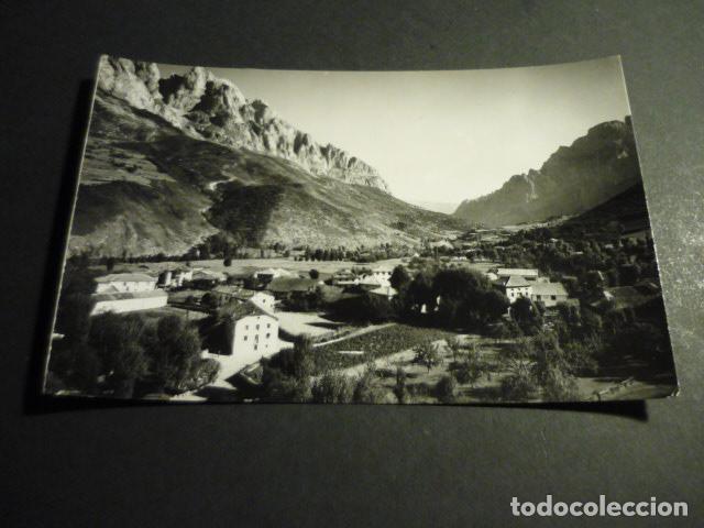 Postales: POSADA DE VALDEON LEON AL FONDO TORRE ARISTAS