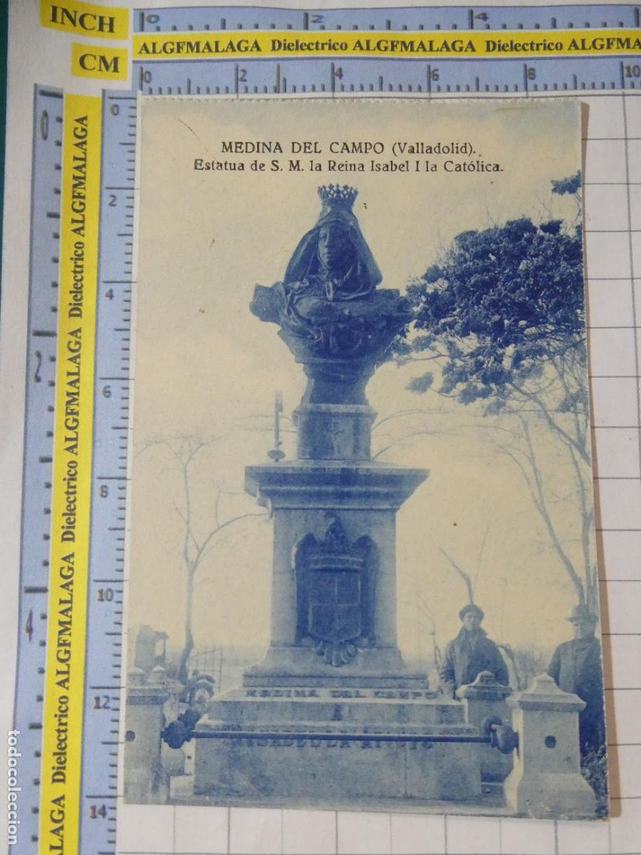 Postales: POSTAL DE VALLADOLID. A&Ntilde;OS 30 50. MEDINA DEL CAMPO ESTATUA SU MAJESTAD LA REINA ISABEL I CAT&Oacute;L. 1430