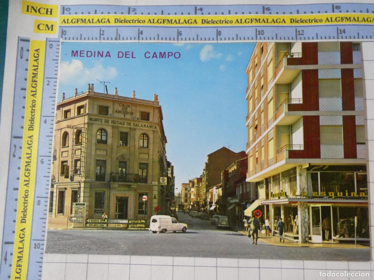 Postales: POSTAL DE VALLADOLID. A&Ntilde;O 1972. MEDINA DEL CAMPO CALLE DE JUAN DE PADILLA RENAULT 4 16 ARRIBAS. 1438