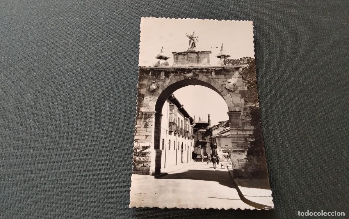 Postales: LEON , POSTAL ANTIGUA , BLANCO Y NEGRO