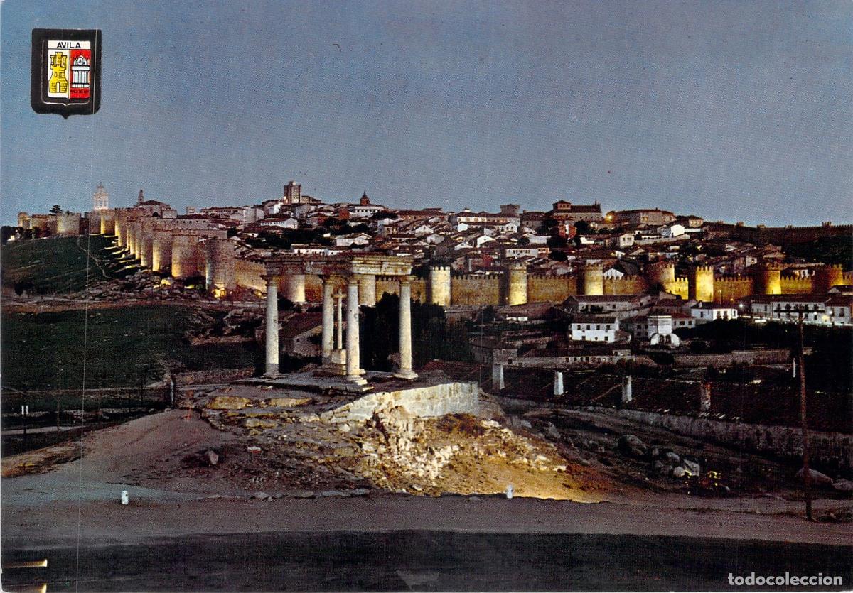 Postales: Postal de &Aacute;vila Vista Nocturna de las Murallas y Cuatro Postes