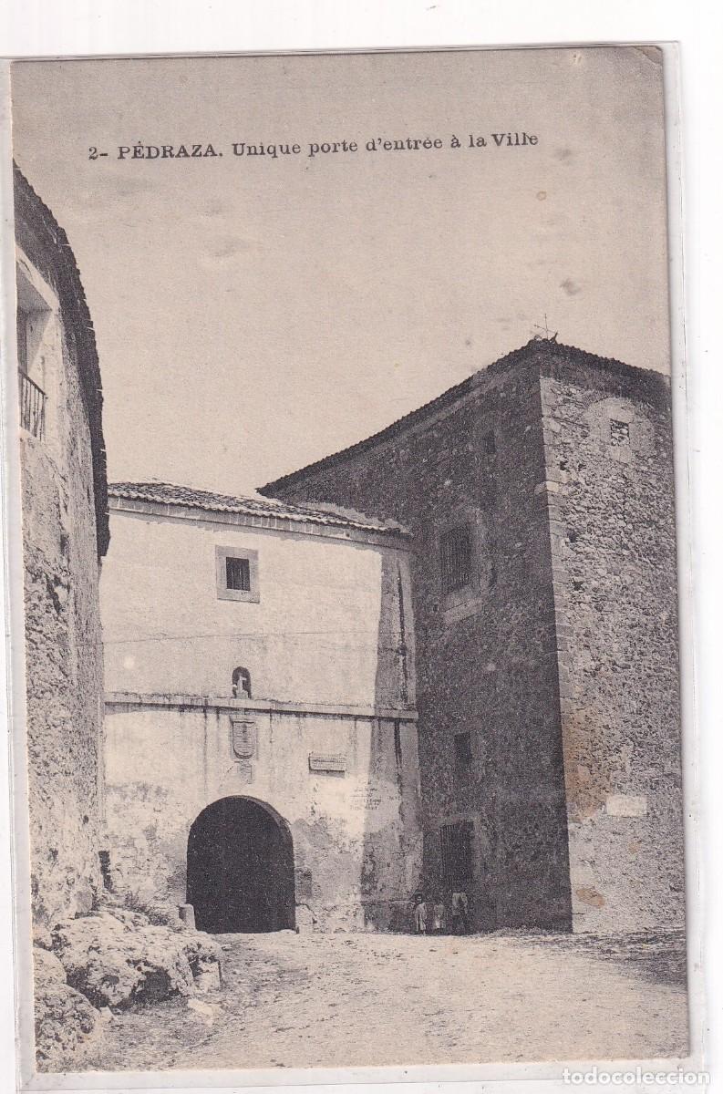 Postales: 2 Pedraza. Unique porte de &acute;entree a la Ville. Serie francesa. Segovia. Sin circular