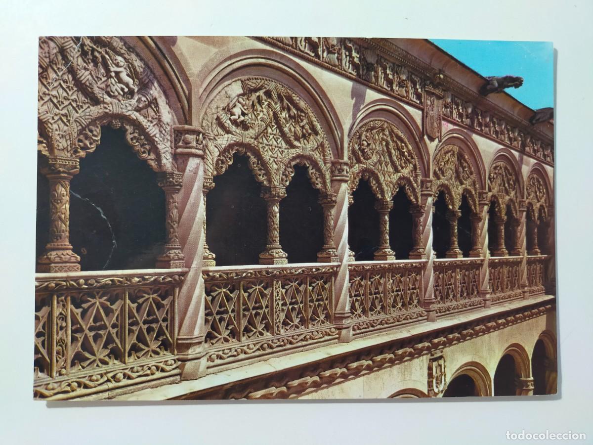 Postales: Postal VALLADOLID: Colegio de San Gregorio. Detalle del Patio - Subirats Casanovas - Escrita