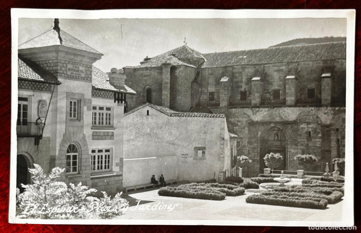Postales: FOTO POSTAL DE EL ESPINAR (SEGOVIA) PLAZA Y JARDINES, ESCRITA EN 1954