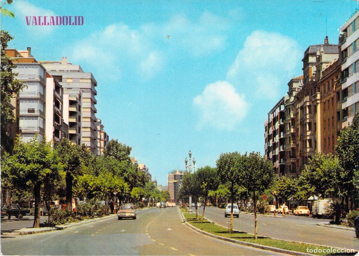 Postales: Postal de Valladolid - Vista del Paseo Zorrilla con Coches y Edificios