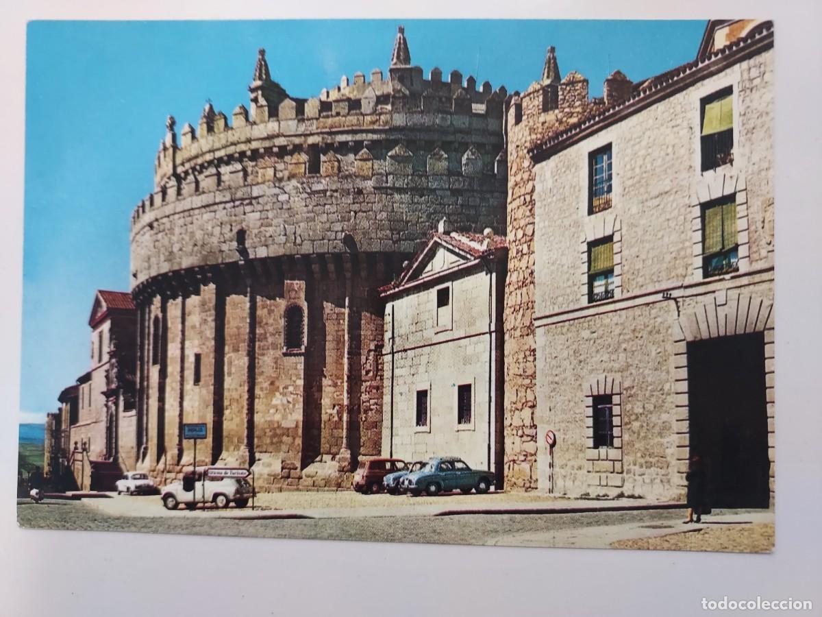 Postales: POSTAL AVILA ABSIDE DE LA CATEDRAL. 1967. SIN CIRCULAR. COCHES GORDINI SEAT 600