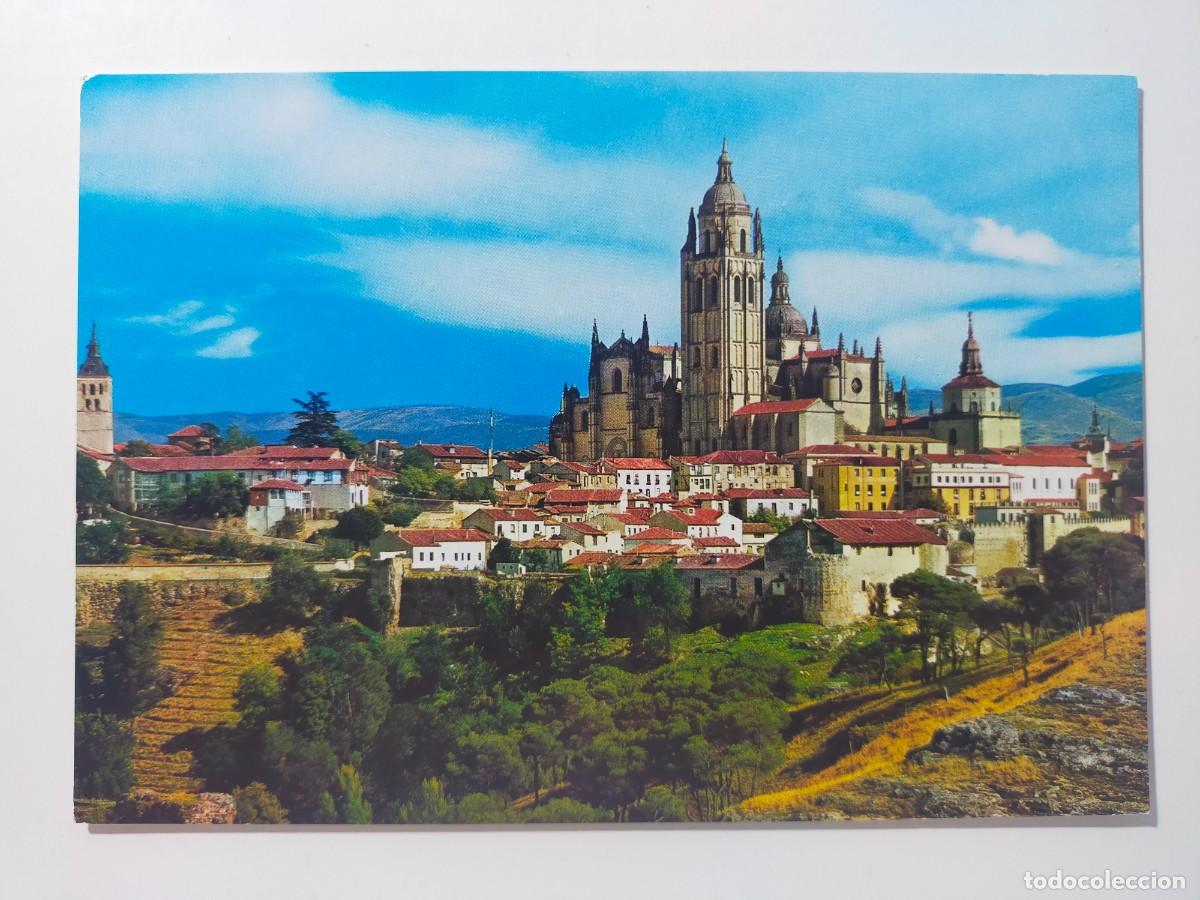 Postales: Postal SEGOVIA: Catedral y murallas - Edic. Manipel.