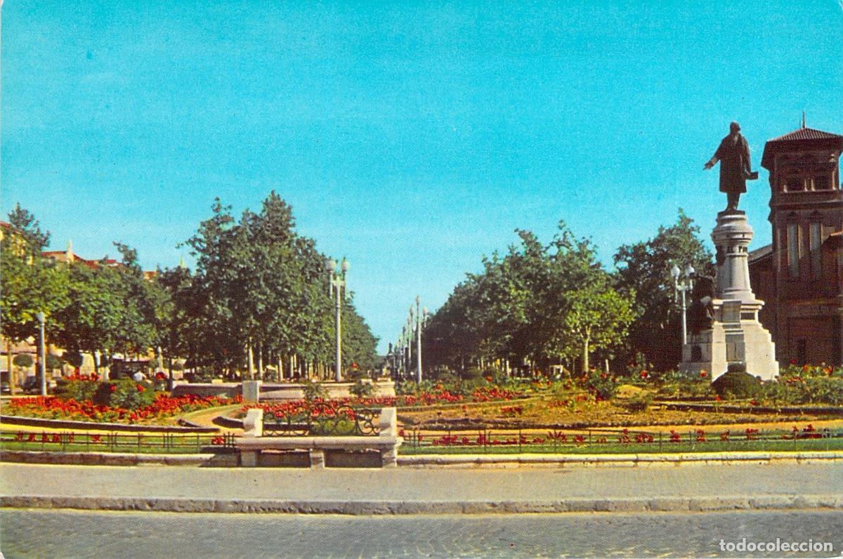 Postales: Postal de Valladolid - Monumento a Zorrilla y Paseo de Col&oacute;n