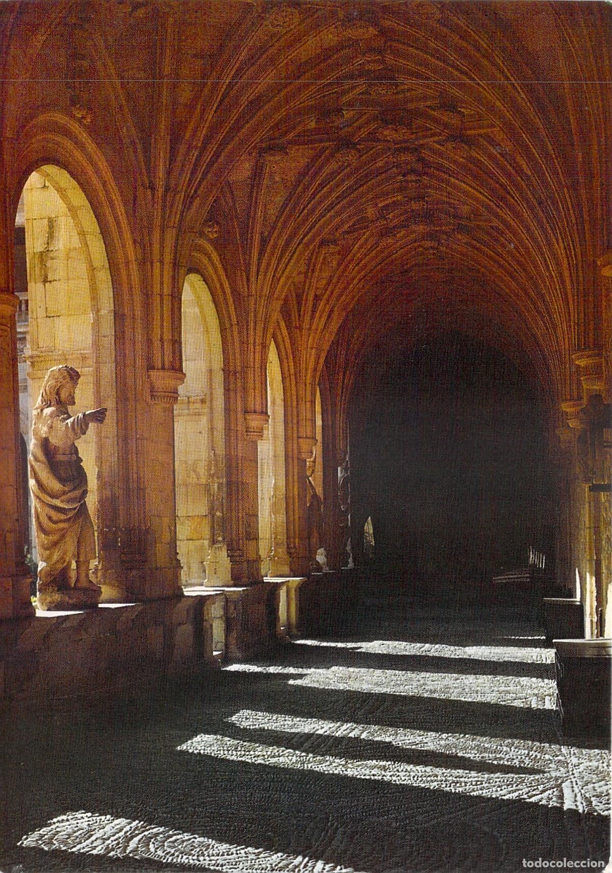 Postales: Postal del Claustro en el Hostal de San Marcos, Le&oacute;n, Espa&ntilde;a