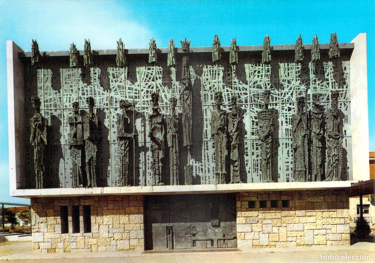 Postales: Postal Santuario de la Virgen del Camino Fachada Le&oacute;n