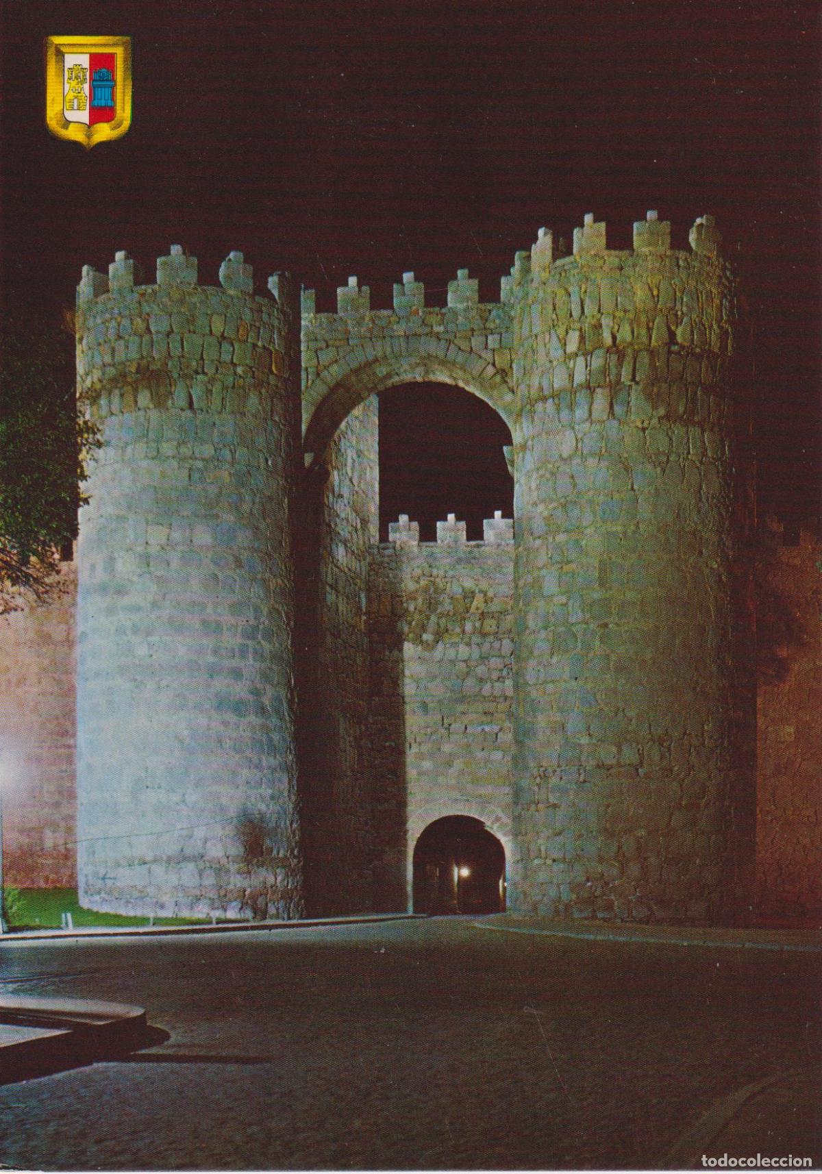 Postales: AVILA, PUERTA DE SAN VICENTE, NOCTURNA - ESCUDO DE ORO N&ordm;18 &ndash; S/C
