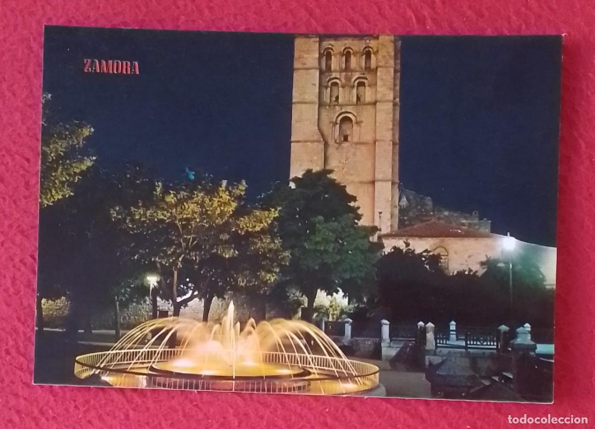 Postales: ANTIGUA POSTAL POST CARD ZAMORA FUENTE LUMINOSA Y CATEDRAL NOCTURNA FONTAINE CATHEDRALE...ESPAGNE...