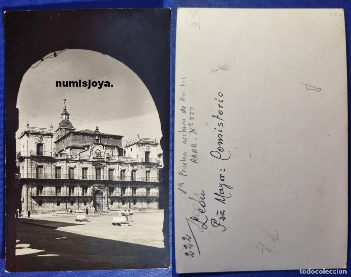 Postcards: POSTAL de LEON (Espa&ntilde;a) Plaza Mayor y Consistorio a&ntilde;o 1960. 1&ordf; Prueba de ARRIBAS.