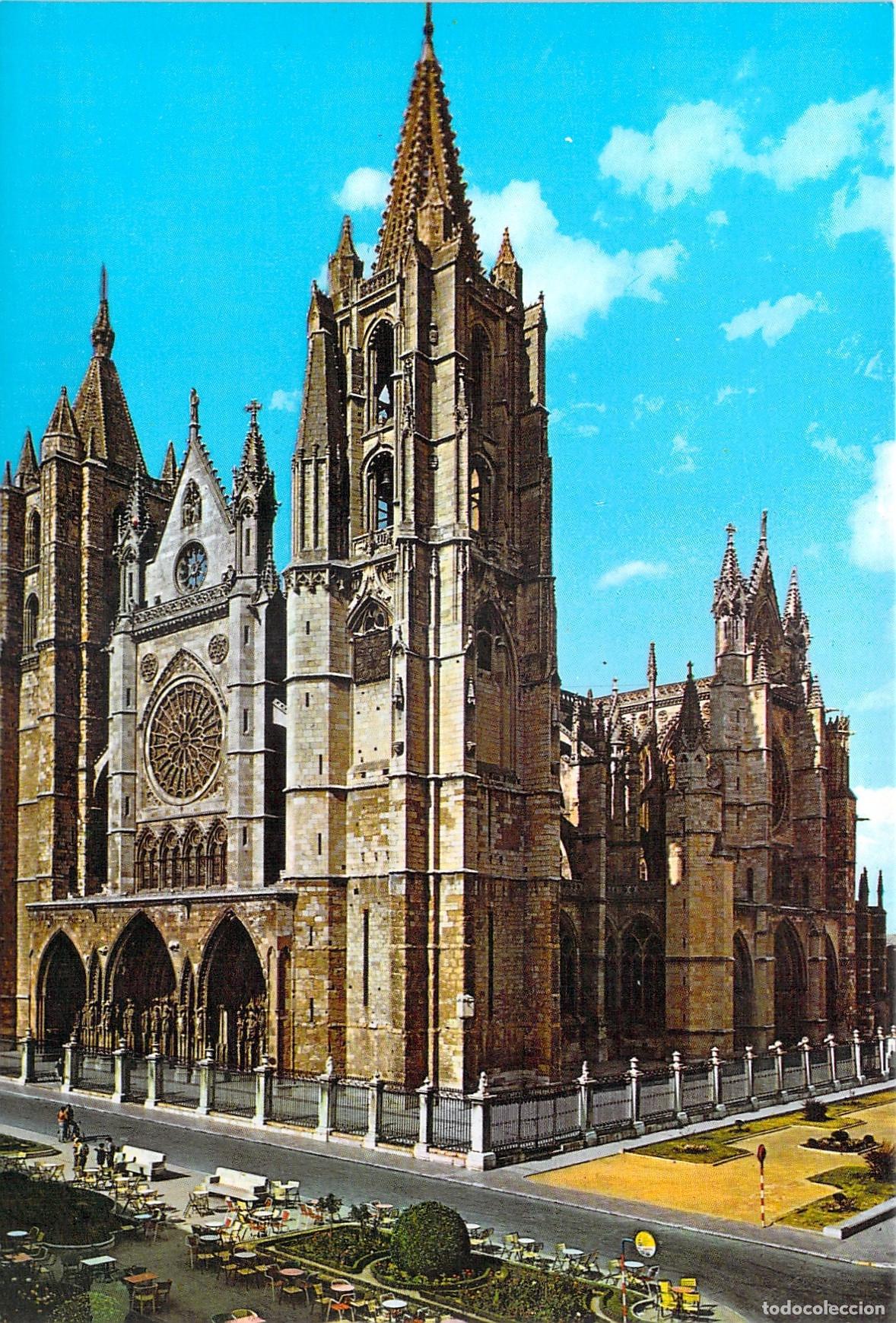 Postales: Postal de la Catedral de Le&oacute;n Fachada Principal