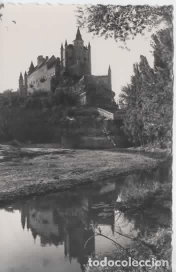 Postales: SEGOVIA ALCAZAR REFLEJADO EN EL RIO ERESMA